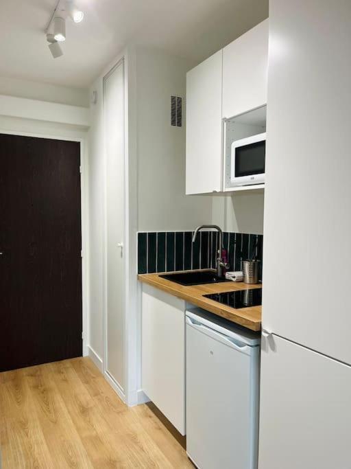 Ferienwohnung Les Cormorans - Studio Refait A Neuf A 2 Pas De La Mer Cabourg Exterior foto